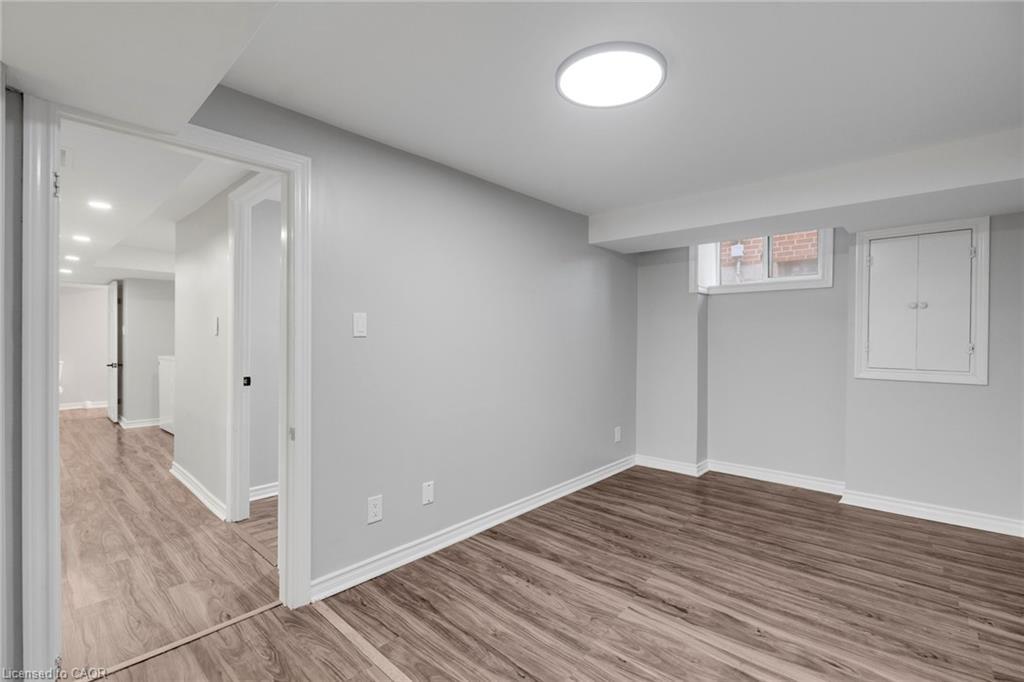 20 West 4Th Street, Hamilton, ON - Indoor Photo Showing Other Room