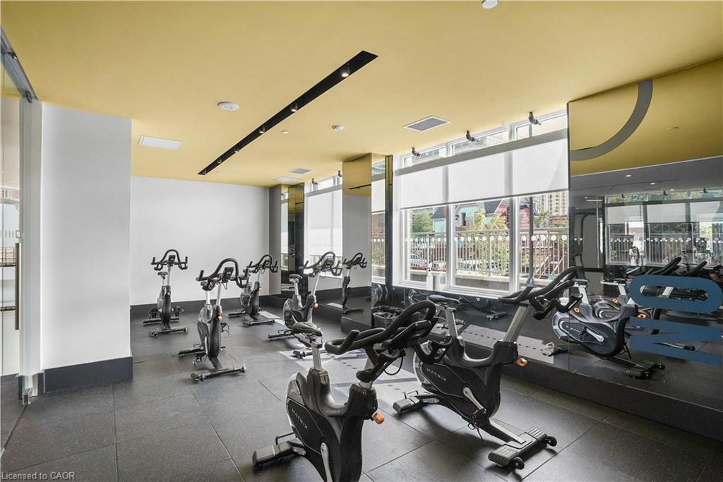 420-55 Duke Street W, Kitchener, ON - Indoor Photo Showing Gym Room