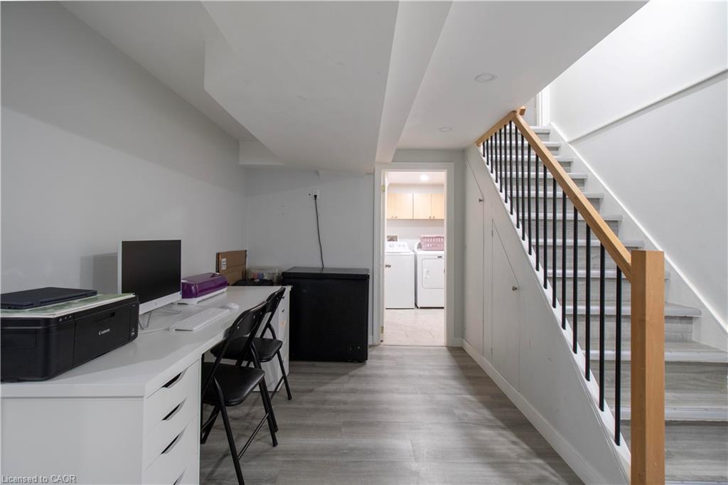 28 Glen Eden Court, Hamilton, ON - Indoor Photo Showing Office