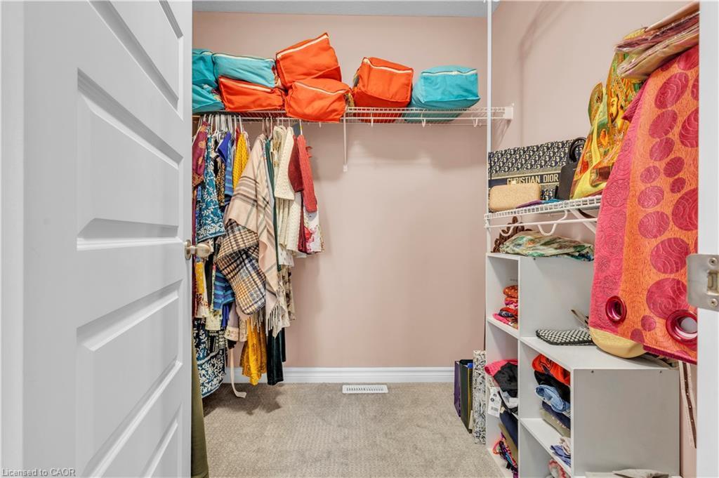 24 Sutherland Crescent, Ingersoll, ON - Indoor With Storage