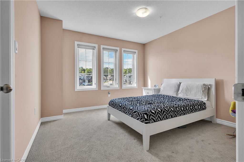 24 Sutherland Crescent, Ingersoll, ON - Indoor Photo Showing Bedroom