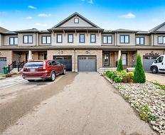 62 Sherway Street Stoney Creek, ON L8J 0J3