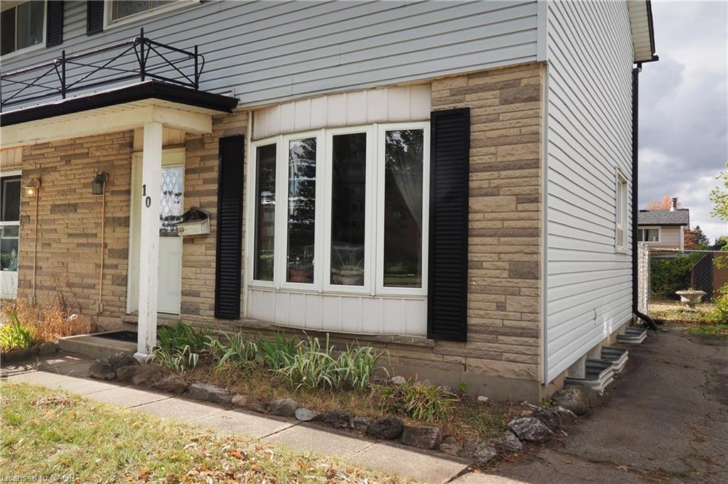 10 Balfour Crescent, Kitchener, ON - Outdoor