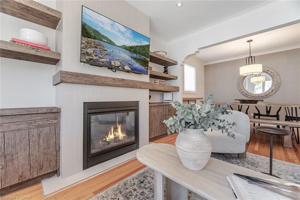 75 Emerald Crescent, Toronto, ON - Indoor Photo Showing Living Room With Fireplace
