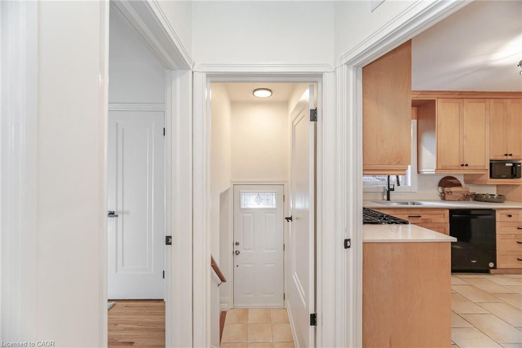 75 Emerald Crescent, Toronto, ON - Indoor Photo Showing Other Room