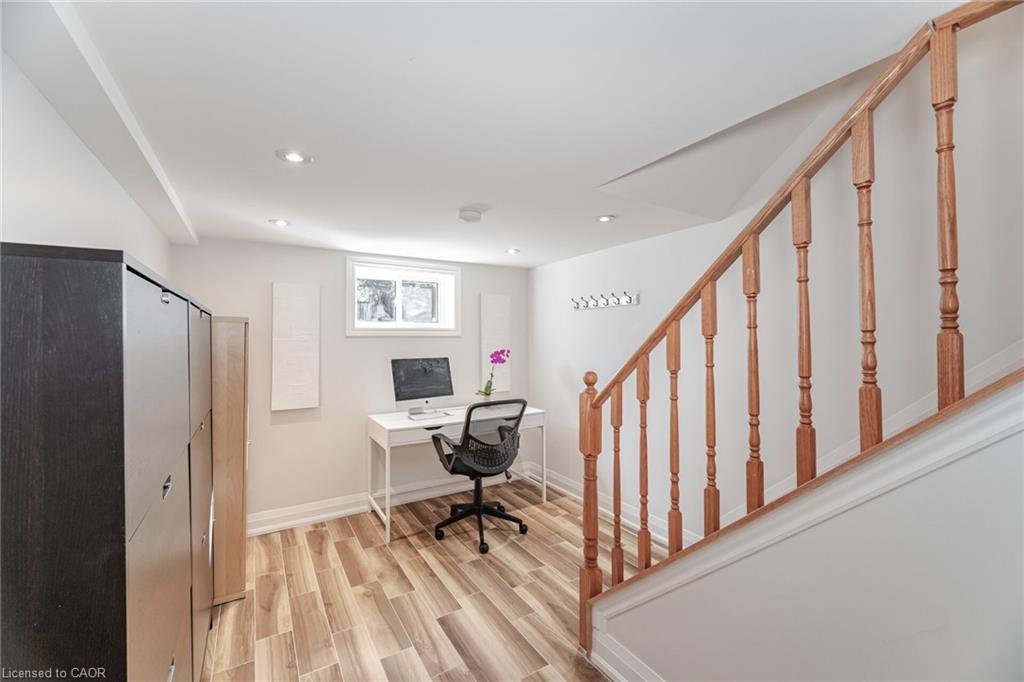 75 Emerald Crescent, Toronto, ON - Indoor Photo Showing Other Room