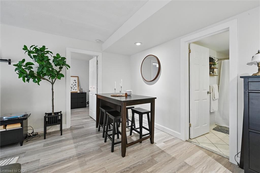 43-2373 King Street E, Hamilton, ON - Indoor