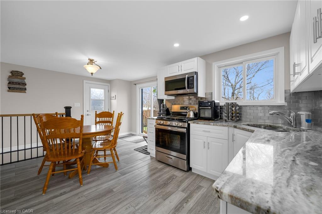 33 Rosedale Avenue, St. Catharines, ON - Indoor