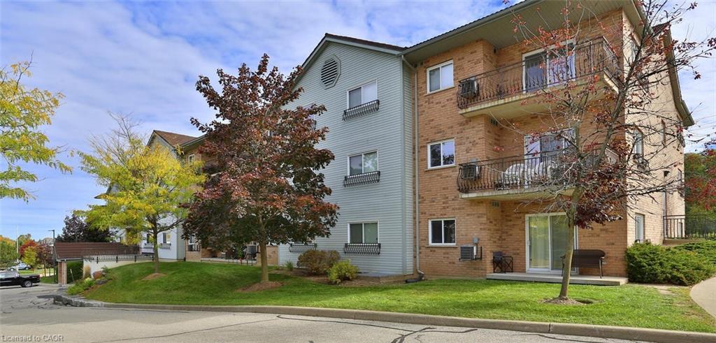 206-345 Briarmeadow Drive, Kitchener, ON - Outdoor With Facade