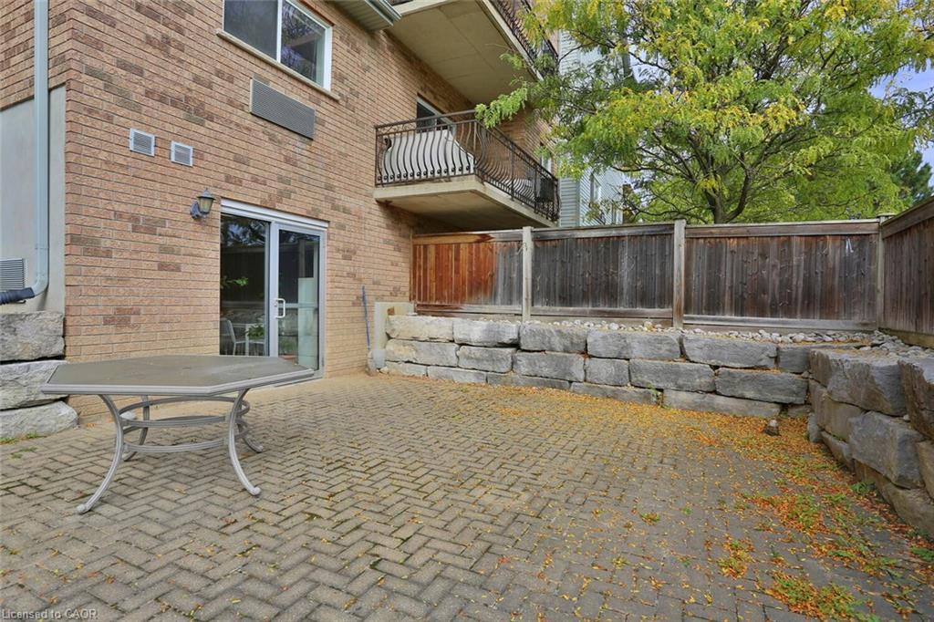 206-345 Briarmeadow Drive, Kitchener, ON - Outdoor With Exterior