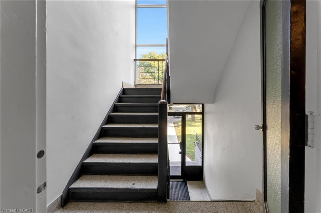 57 Mericourt Road, Hamilton, ON - Indoor Photo Showing Other Room