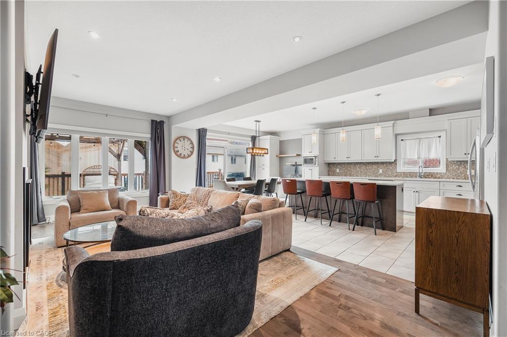 346 Moorlands Crescent, Kitchener, ON - Indoor Photo Showing Other Room