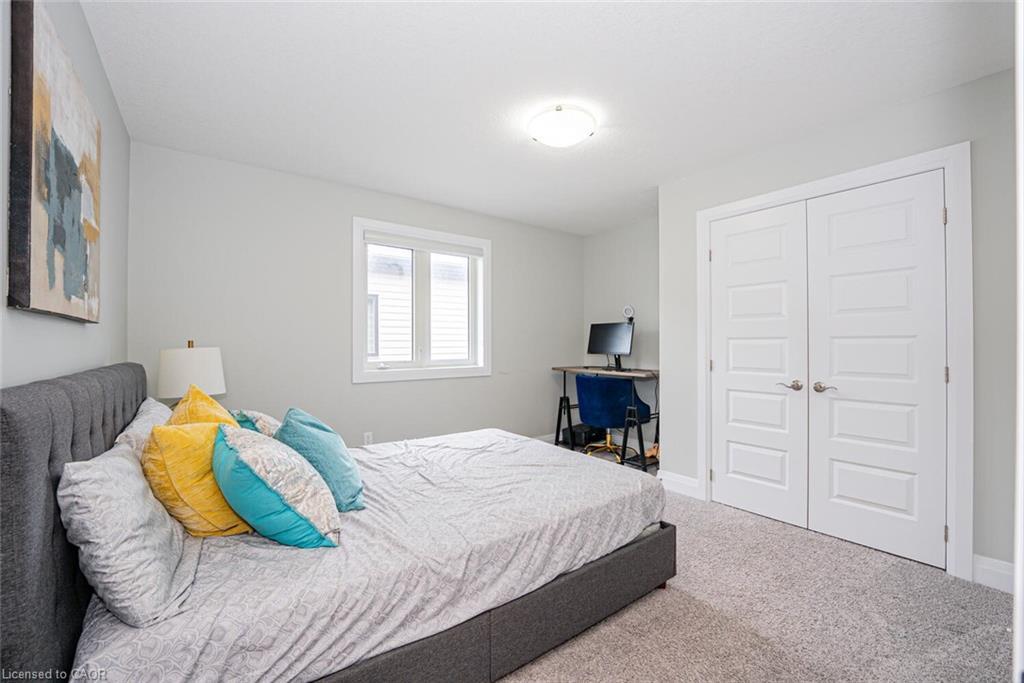 2382 Wickerson Road, London, ON - Indoor Photo Showing Bedroom