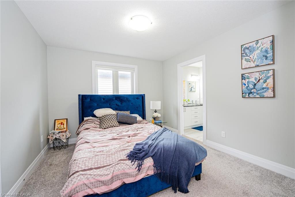 2382 Wickerson Road, London, ON - Indoor Photo Showing Bedroom