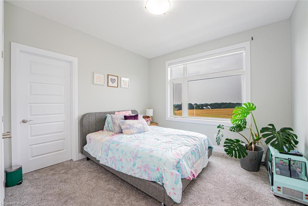 2382 Wickerson Road, London, ON - Indoor Photo Showing Bedroom