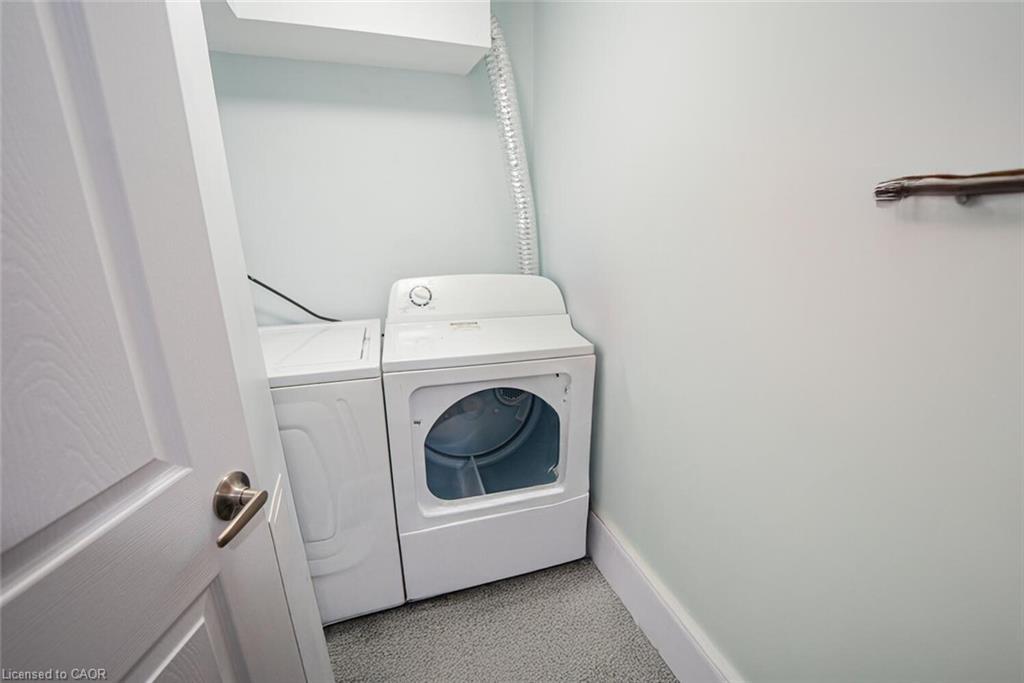2382 Wickerson Road, London, ON - Indoor Photo Showing Laundry Room