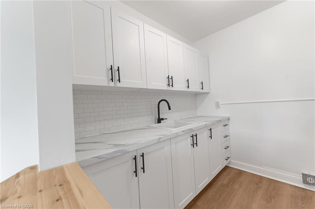 3-57 Mericourt Road, Hamilton, ON - Indoor