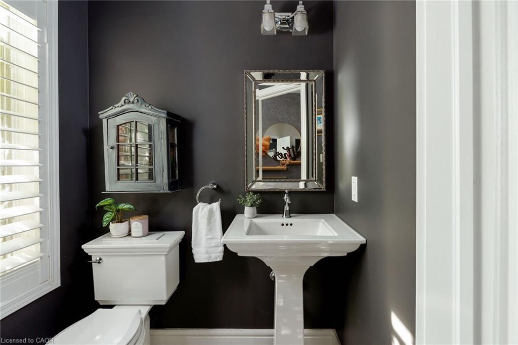 2202 Brookhaven Crescent, Oakville, ON - Indoor Photo Showing Bathroom