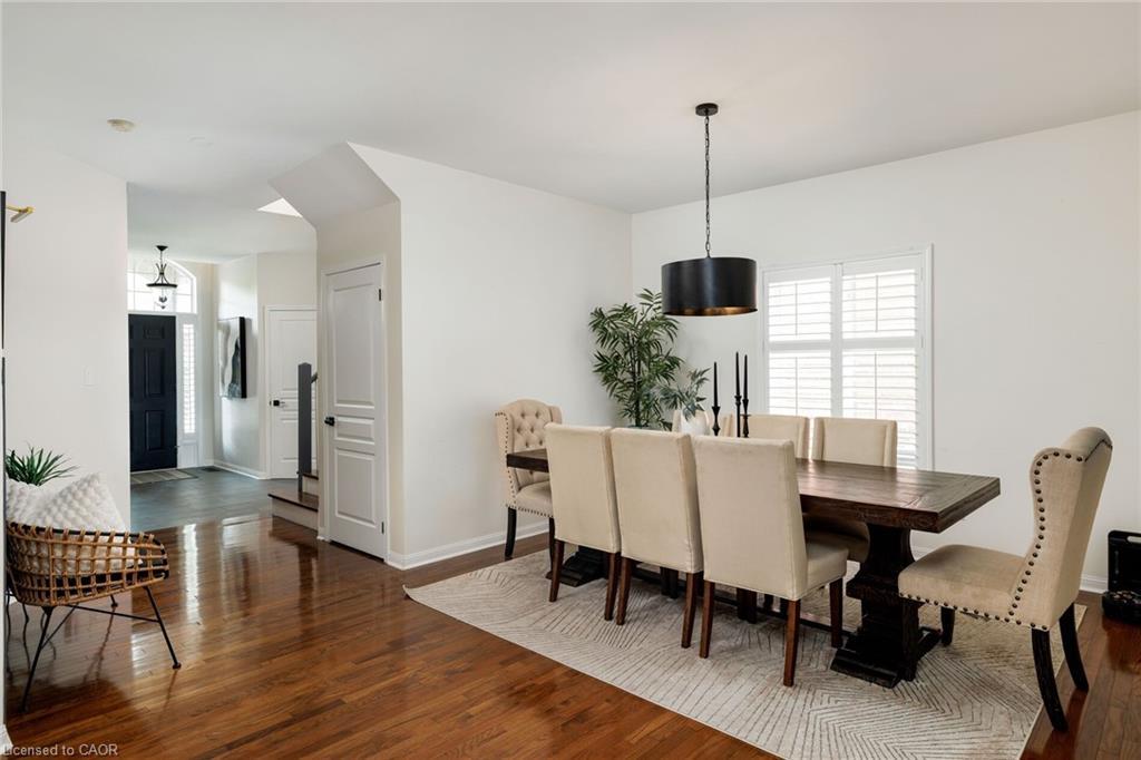 2202 Brookhaven Crescent, Oakville, ON - Indoor Photo Showing Dining Room