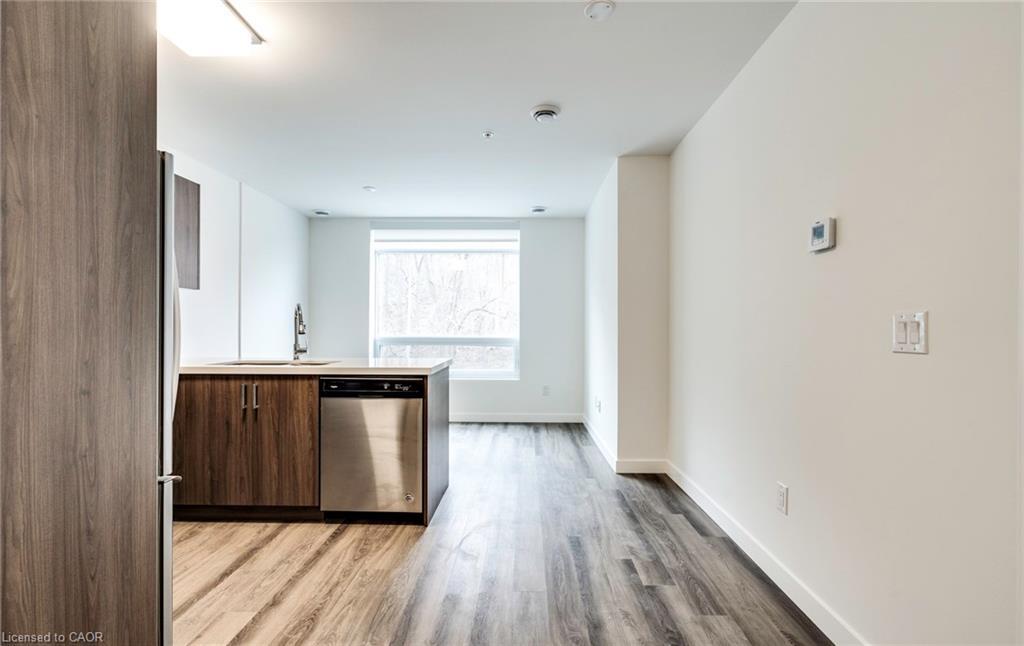 102-479 Charlton Avenue E, Hamilton, ON - Indoor