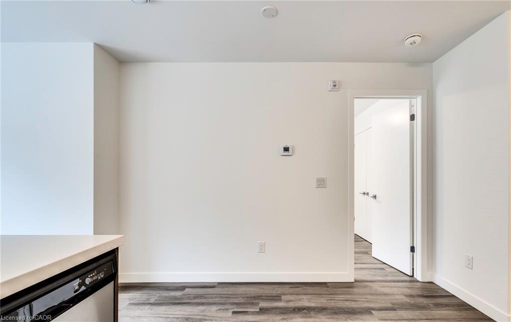 102-479 Charlton Avenue E, Hamilton, ON - Indoor