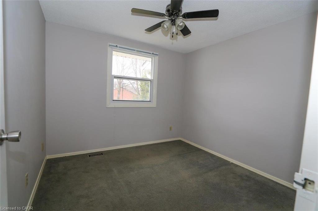 1-411 Keats Way, Waterloo, ON - Indoor Photo Showing Other Room