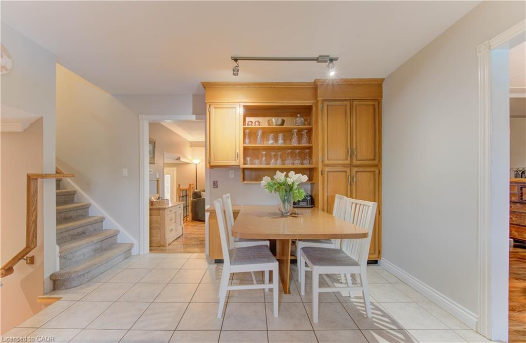 298 Creighton Court, Waterloo, ON - Indoor Photo Showing Dining Room