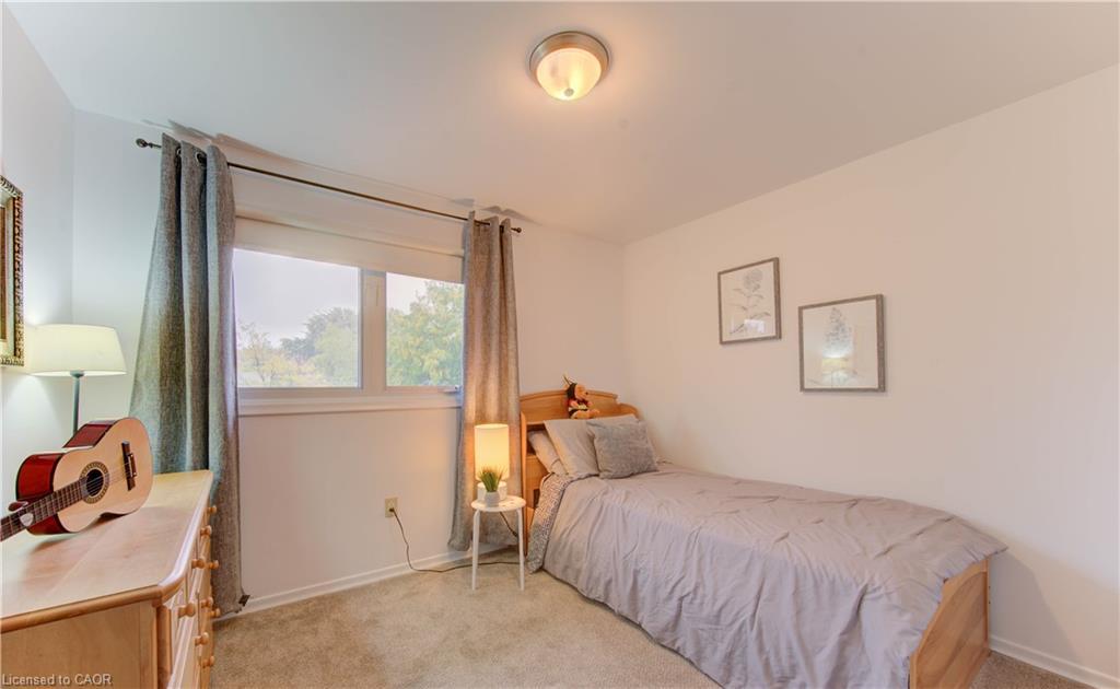 298 Creighton Court, Waterloo, ON - Indoor Photo Showing Bedroom