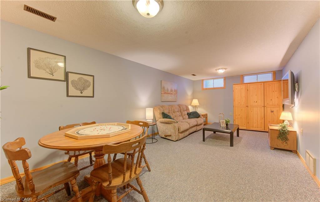 298 Creighton Court, Waterloo, ON - Indoor Photo Showing Dining Room