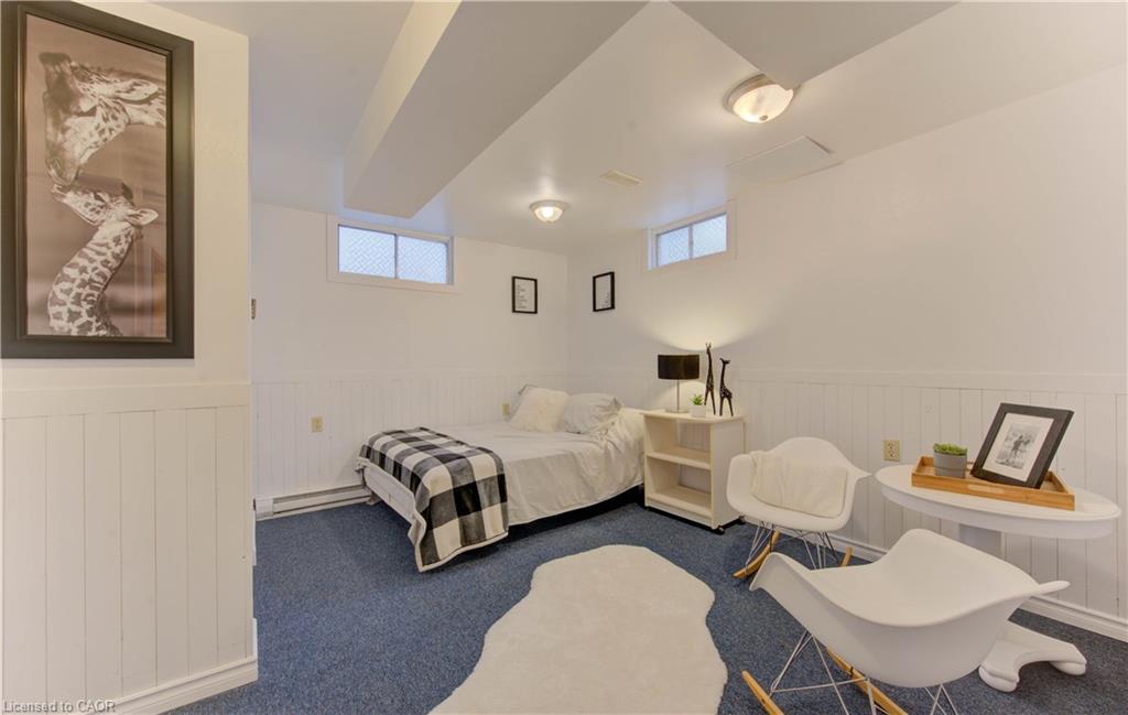 298 Creighton Court, Waterloo, ON - Indoor Photo Showing Bedroom