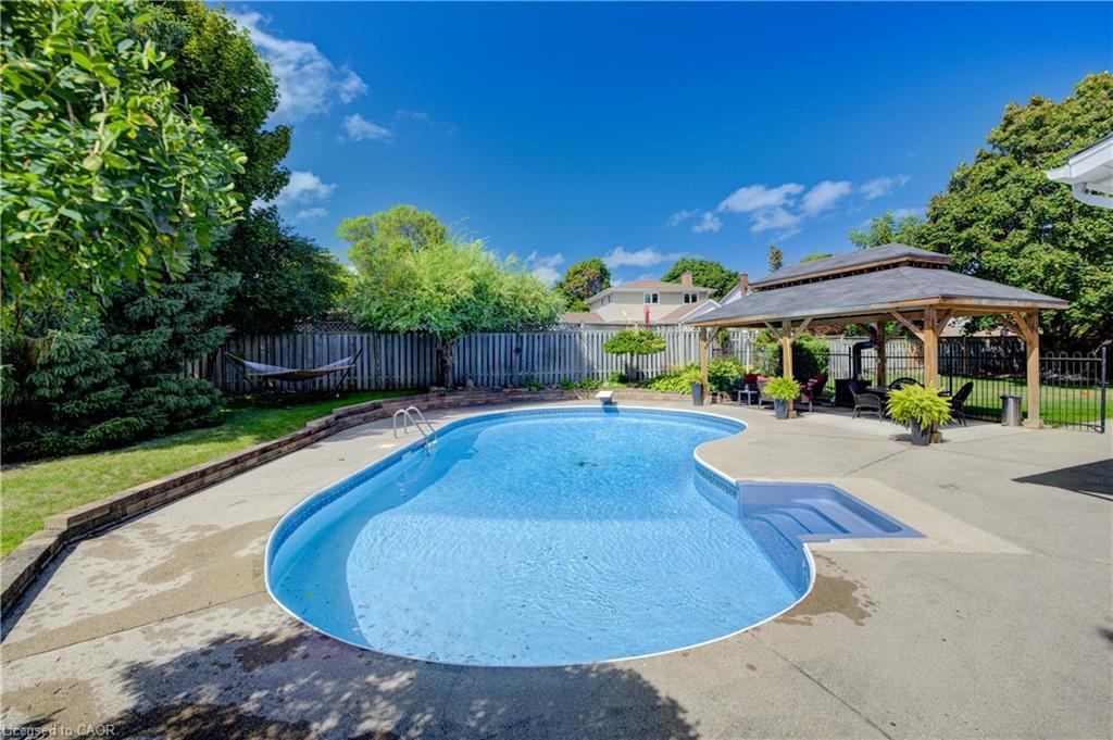 298 Creighton Court, Waterloo, ON - Outdoor With In Ground Pool With Deck Patio Veranda With Backyard