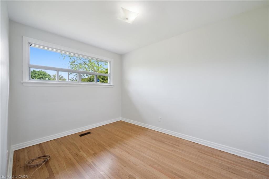 2237 Joyce Street, Burlington, ON - Indoor Photo Showing Other Room
