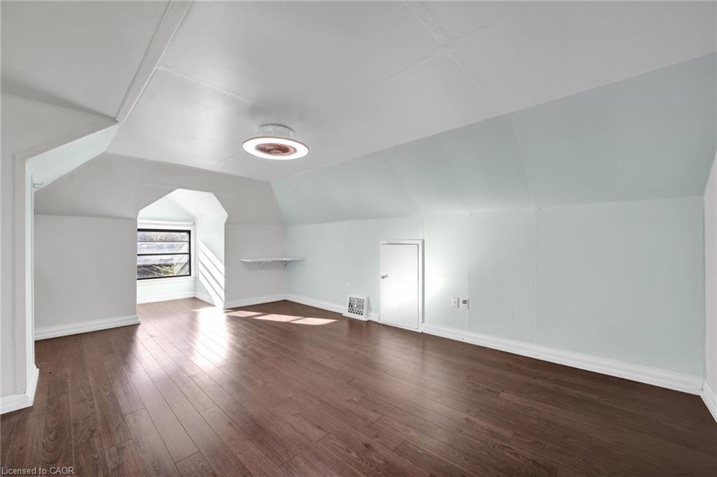 153 Clarence Street, Vaughan, ON - Indoor Photo Showing Other Room