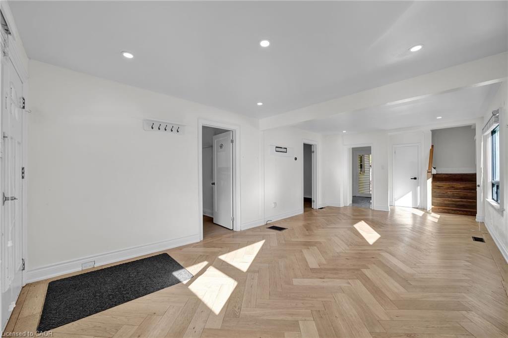 153 Clarence Street, Vaughan, ON - Indoor Photo Showing Other Room