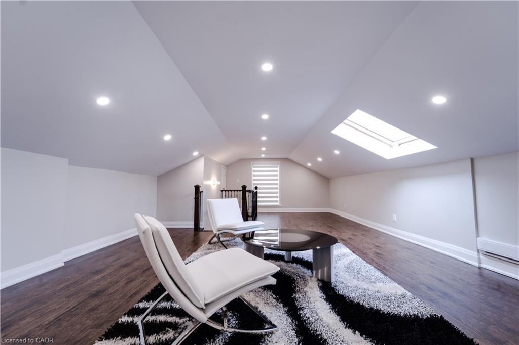 885 Glen Cedar Drive, Peterborough, ON - Indoor Photo Showing Other Room