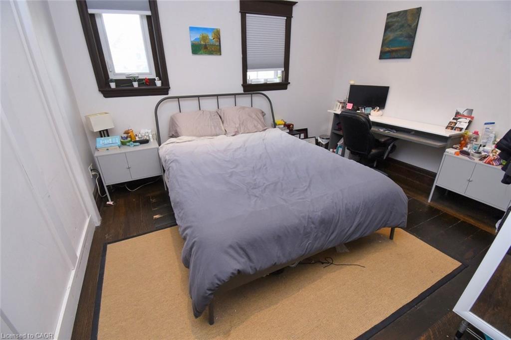 217 Caroline Street S, Hamilton, ON - Indoor Photo Showing Bedroom