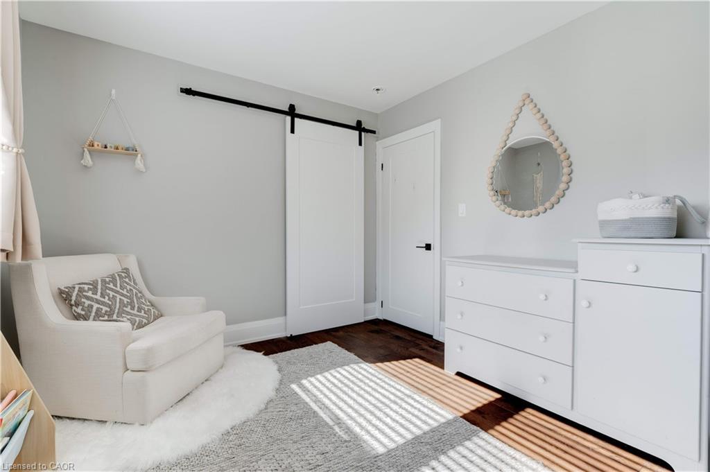 296 Kent Crescent, Burlington, ON - Indoor