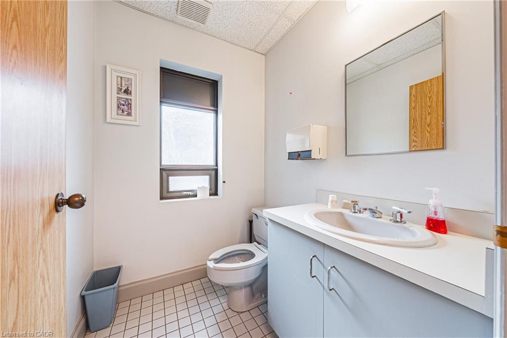 120 Catharine Street S, Hamilton, ON