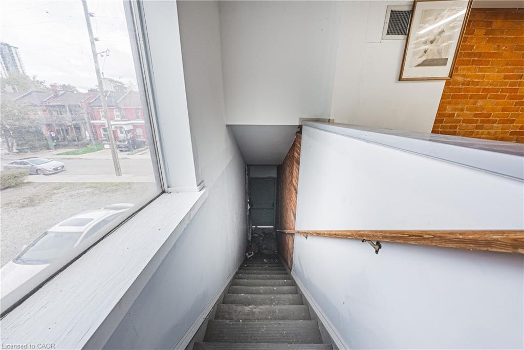 120 Catharine Street S, Hamilton, ON