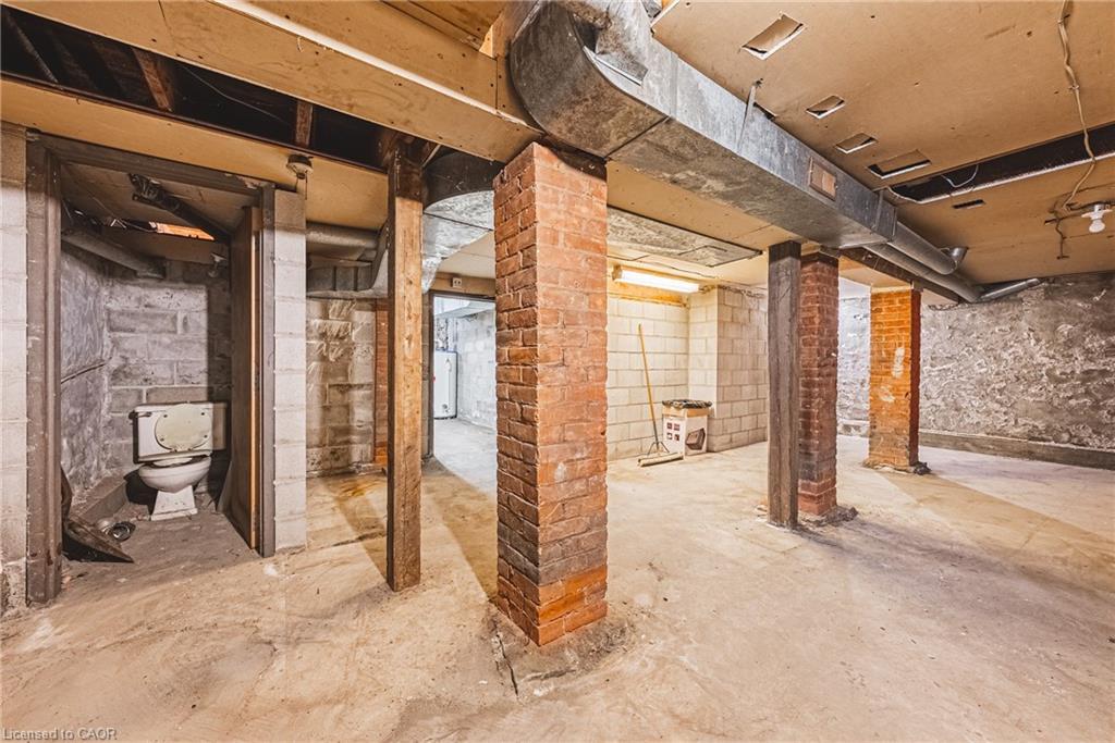 120 Catharine Street S, Hamilton, ON