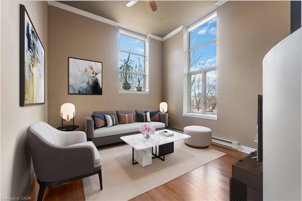 202-50 Main Street, Dundas, ON - Indoor