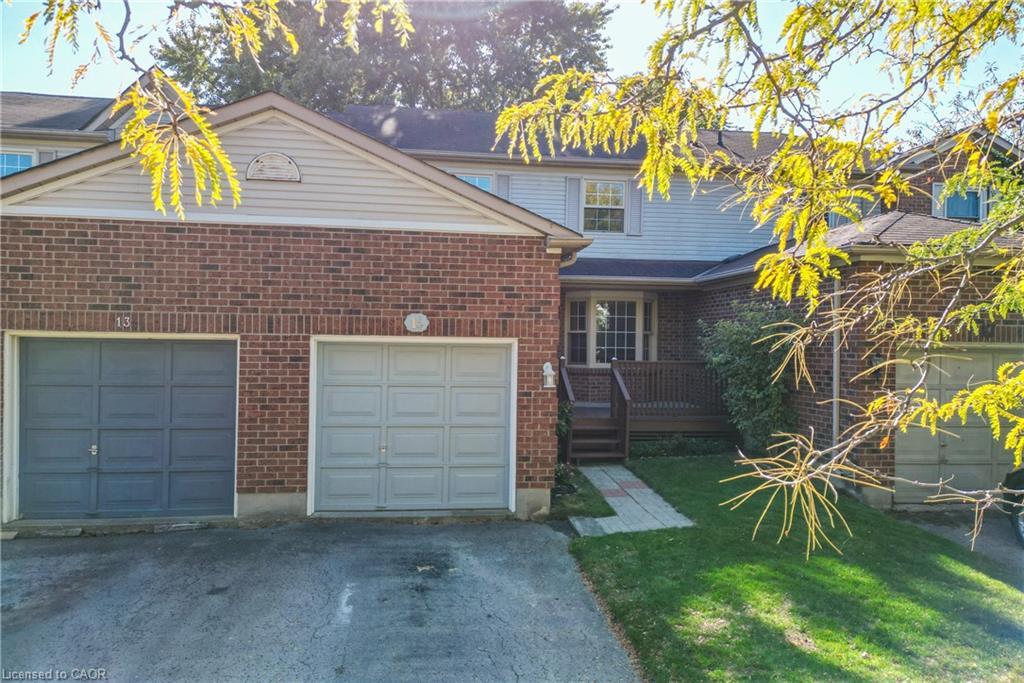 15 Hedgelawn Drive, Grimsby, ON - Outdoor
