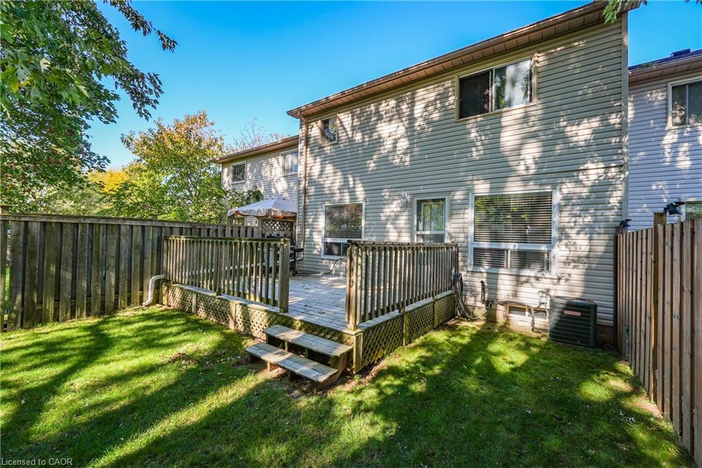 15 Hedgelawn Drive, Grimsby, ON - Outdoor With Exterior