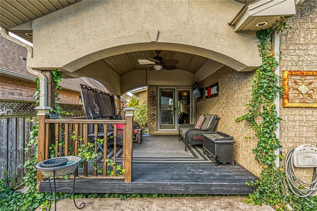 133 Eringate Drive, Stoney Creek, ON - Outdoor With Deck Patio Veranda With Exterior