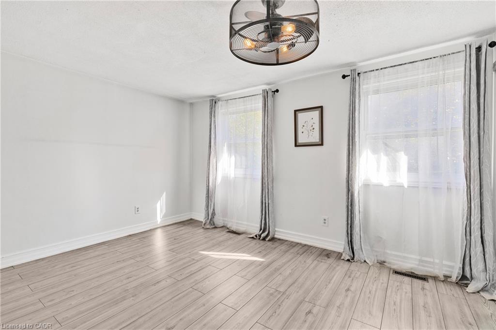 117 Graystone Crescent, Welland, ON - Indoor Photo Showing Other Room