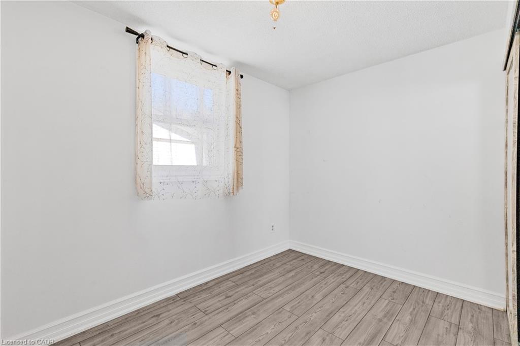 117 Graystone Crescent, Welland, ON - Indoor Photo Showing Other Room