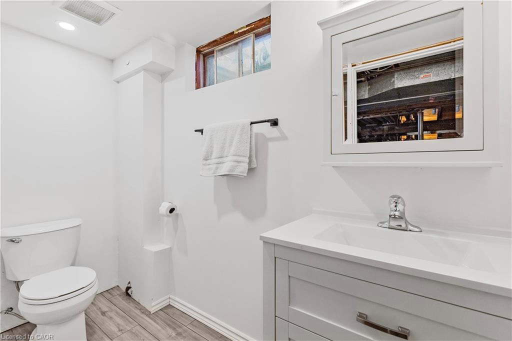 117 Graystone Crescent, Welland, ON - Indoor Photo Showing Bathroom
