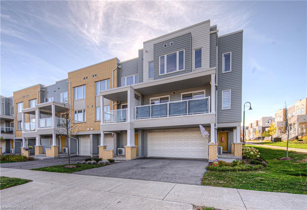 23 Valencia Avenue, Kitchener, ON - Outdoor With Balcony With Facade