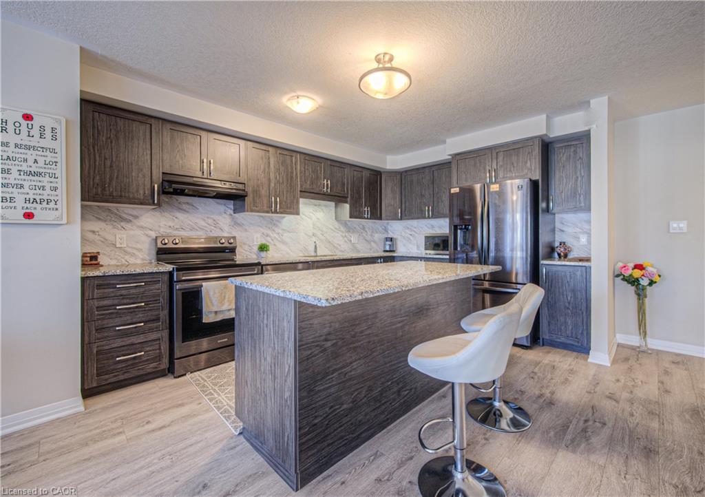 23 Valencia Avenue, Kitchener, ON - Indoor Photo Showing Kitchen With Stainless Steel Kitchen With Upgraded Kitchen