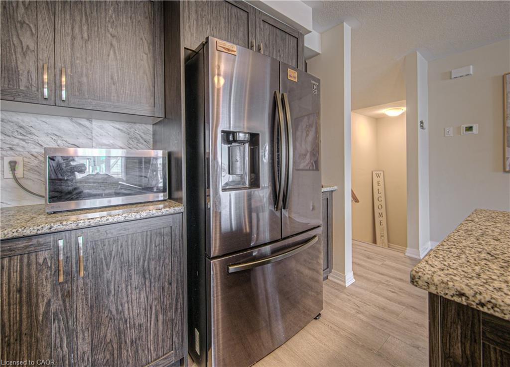 23 Valencia Avenue, Kitchener, ON - Indoor Photo Showing Kitchen